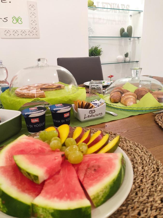 Bed and Breakfast Ledwars Taviano  Esterno foto